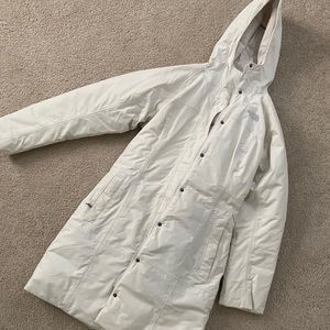 white north face women’s parka